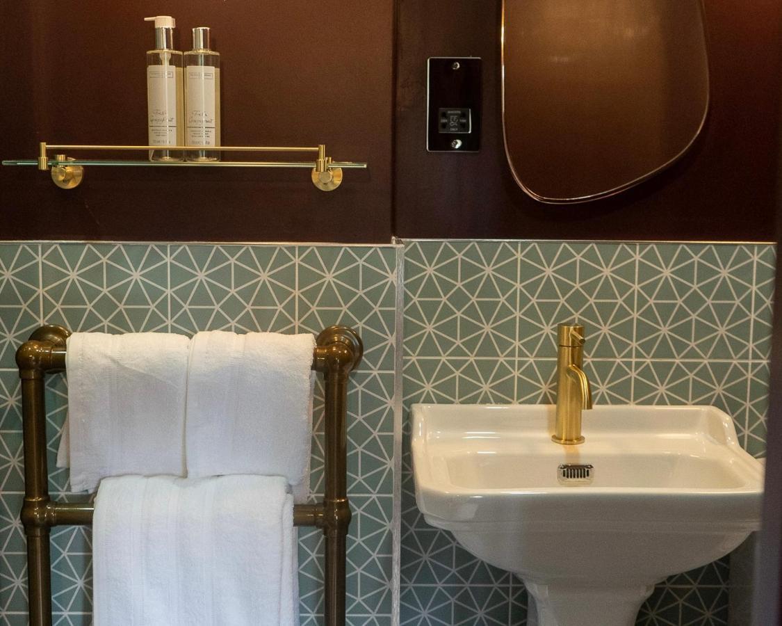 The Queens Chew Magna エクステリア 写真